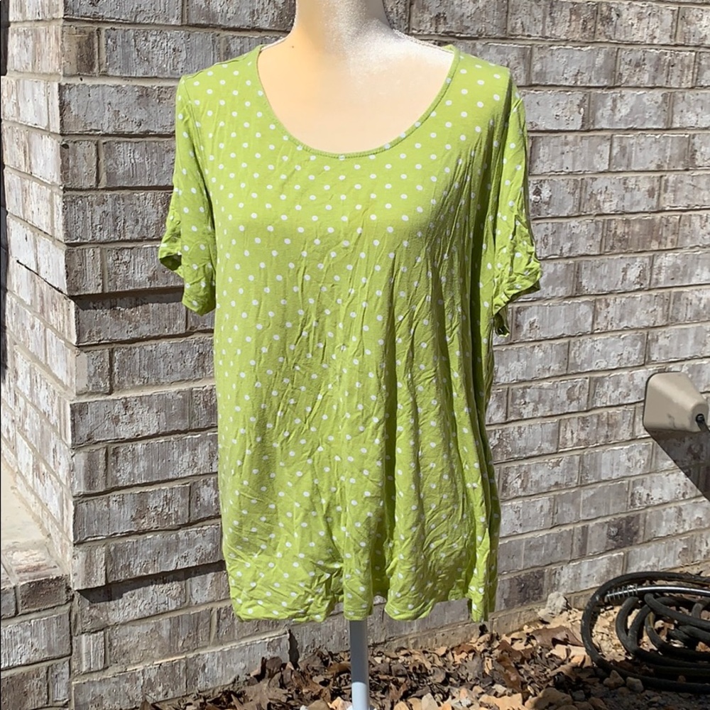 Lime green polka dot 2x shirt